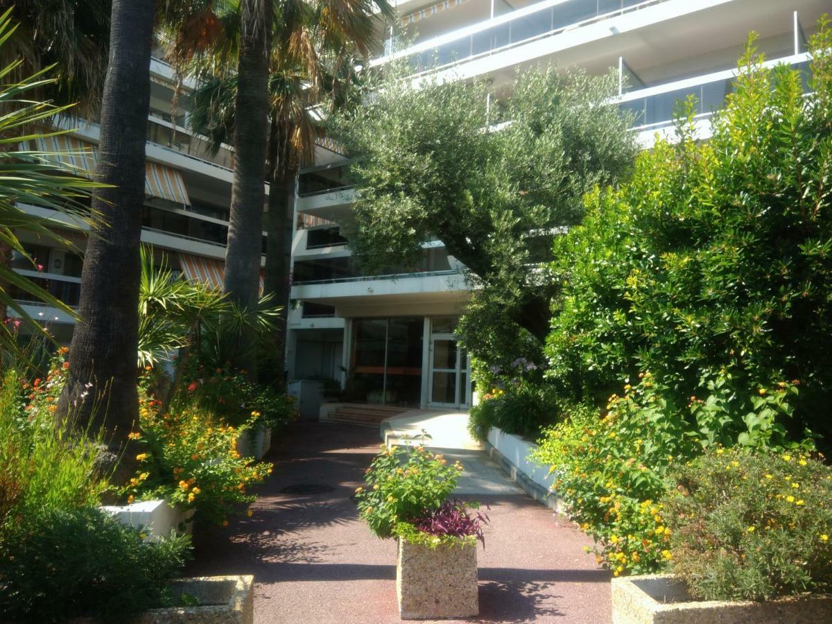 Mas De Tanit Corinthe Apartamento Juan-les-Pins Exterior foto